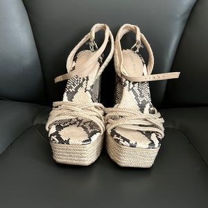 Gianni Bini Heeled Sandal Size 8